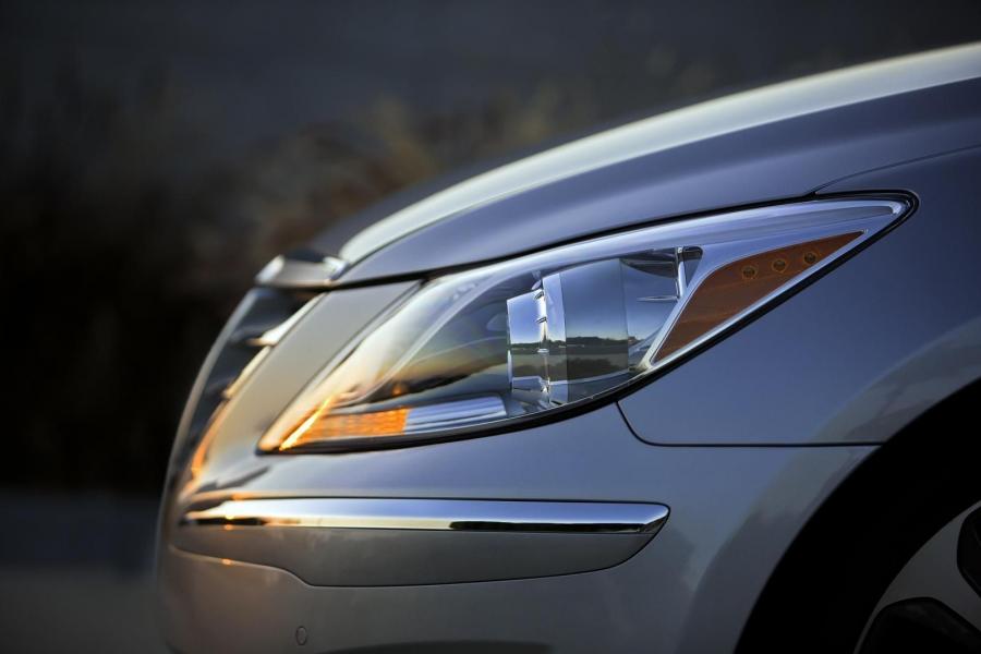  Hyundai Genesis 2012 года  (фото 53 из 73)